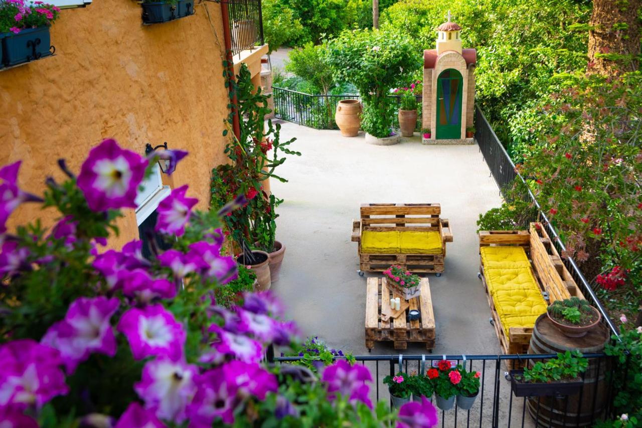 Casa Arokaria Appartement Pendarianá Buitenkant foto